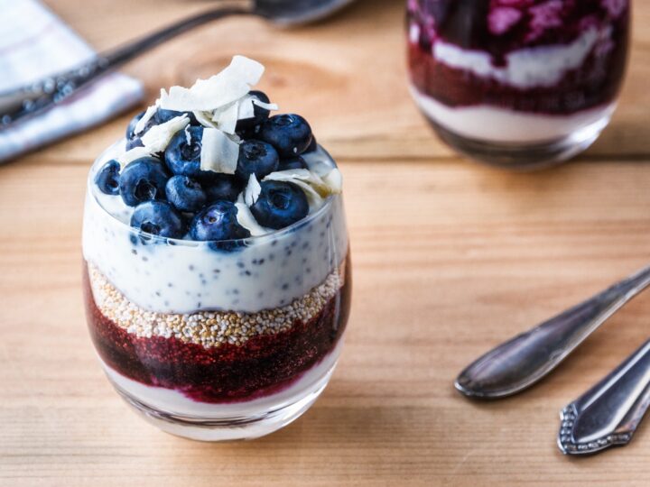 Suplementos alimentares: quando são necessários e quais os riscos do uso sem orientação