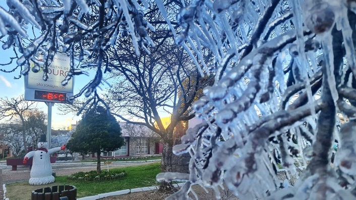 Os preocupantes sinais que unem frio recorde no Brasil a enchentes e calor pelo mundo