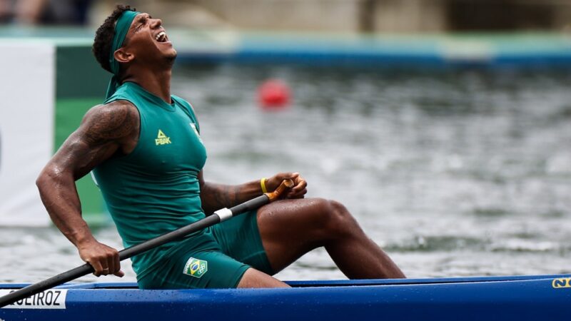 Isaquias Queiroz conquista a medalha de ouro nas Olimpíadas de Tóquio