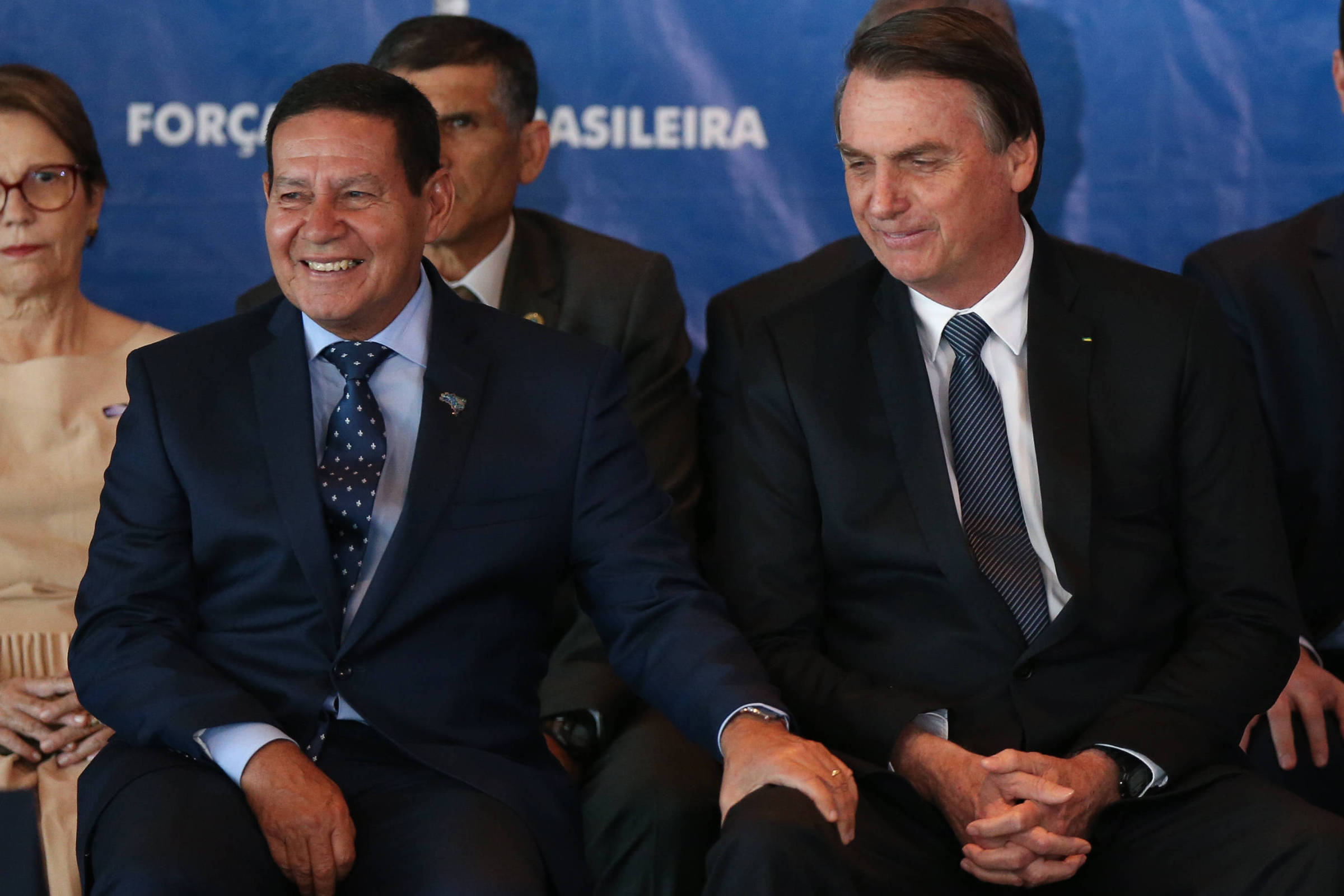 Hamilton Mourão quer ser governador com apoio de Bolsonaro