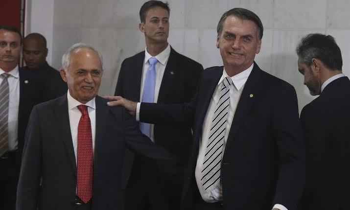 Bolsonaro indica ministro do TCU para assumir embaixada em Portugal