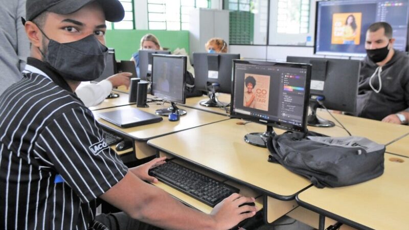 Cursos gratuitos no DF oferecem formação profissional e inclusão digital