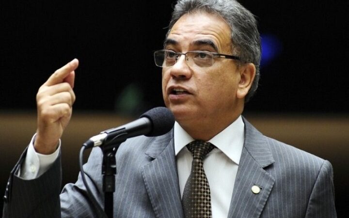 Ronaldo Fonseca pode embolar meio de campo na disputa ao Senado pelo DF