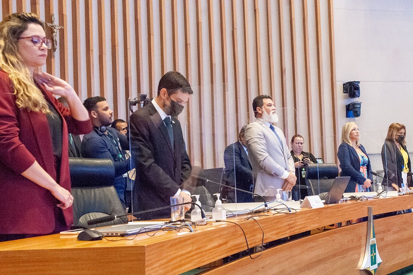 CLDF homenageia profissionais que atuaram na linha de frente contra a Covid-19