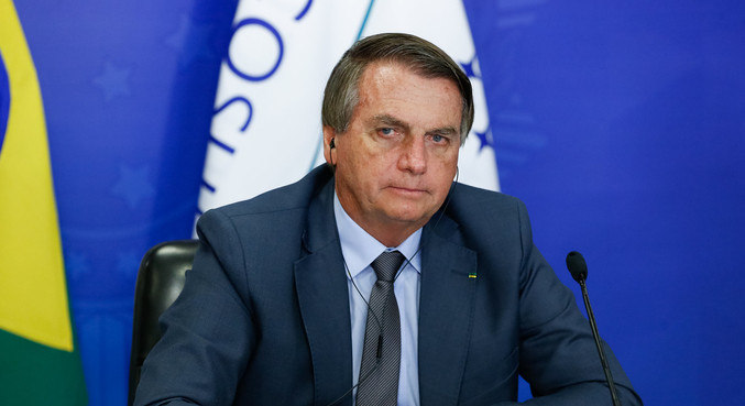 Bolsonaro avança em direção ao PSDB e União Brasil nos estados e empareda terceira via