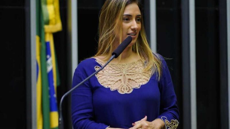 Pesquisa eleitoral: Flávia Arruda lidera corrida pelo Senado contra Damares e Reguffe, diz pesquisa