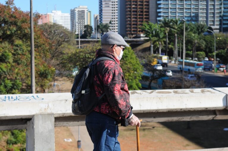 Cuidados com problemas cardiovasculares durante o frio