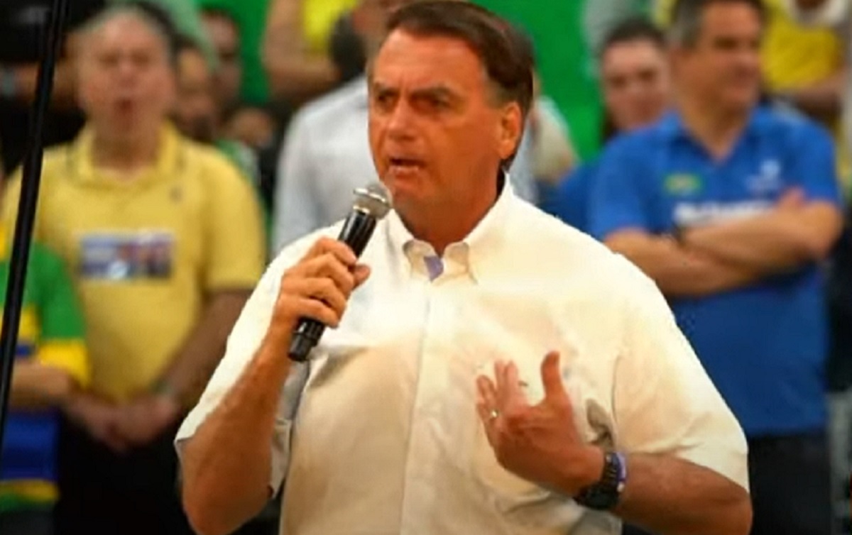 Convenção do PL oficializa candidatura de Bolsonaro à reeleição; Braga Netto é vice na chapa