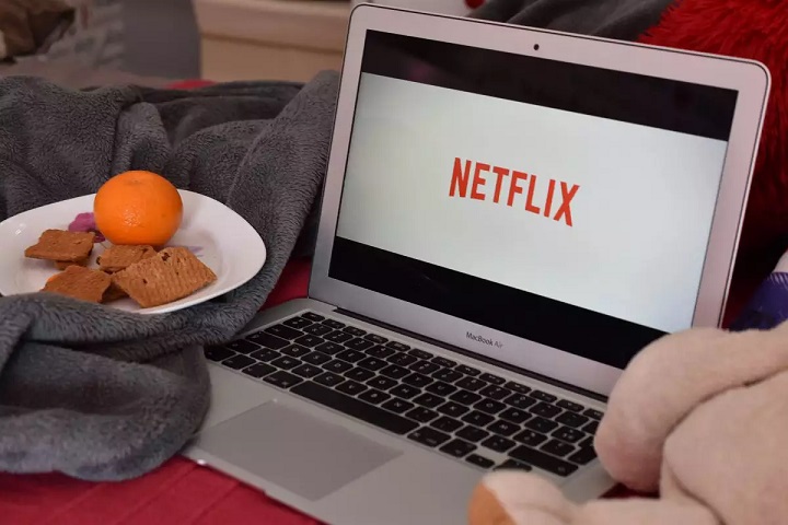 Netflix fecha parceria com a Microsoft para lançar versão com veiculação de anúncios