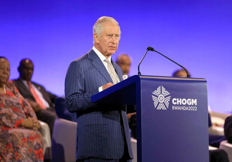 Rei Charles III começa reinado em busca de monarquia simplificada e papel político mais ativo