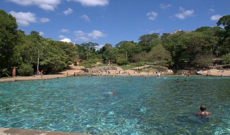 Parque Água Mineral é oásis em meio ao calor recorde de Brasília