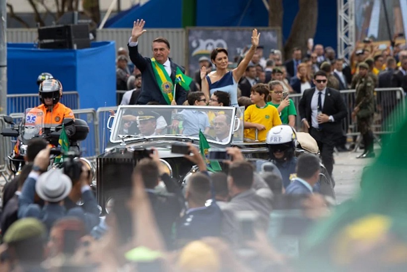 Público lota a Esplanada dos Ministérios no desfile de 7 de setembro