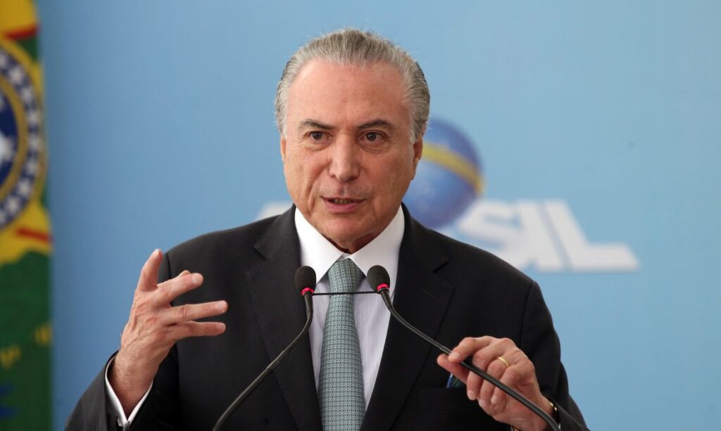 Meu governo foi um golpe de sorte ao país, diz Temer em resposta a Lula