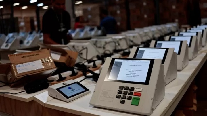 TSE aceita sugestão de militares e realiza simulação de projeto-piloto com biometria nas urnas