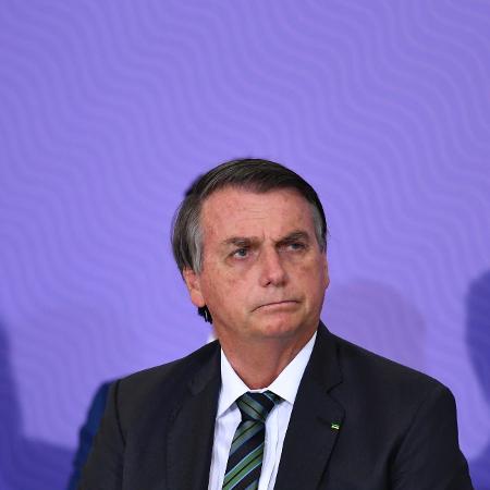 Bolsonaro se isola no Alvorada e deve se pronunciar nesta segunda (31)