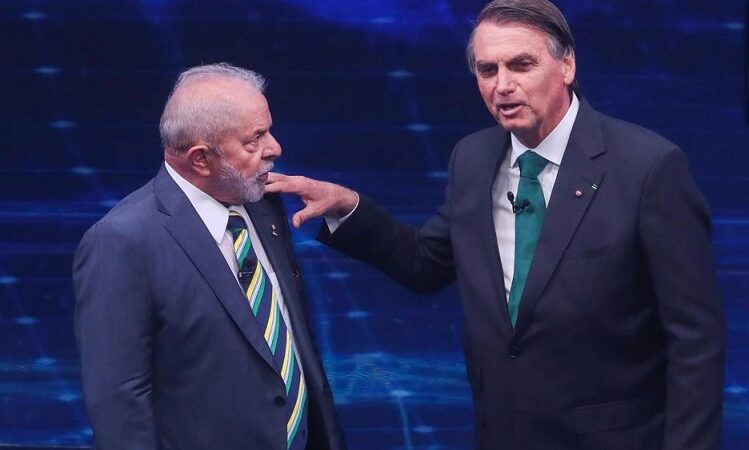 Pesquisa do Instituto Veritá segundo turno: Bolsonaro tem 51,2% e Lula aparece com 48,8% dos votos válidos