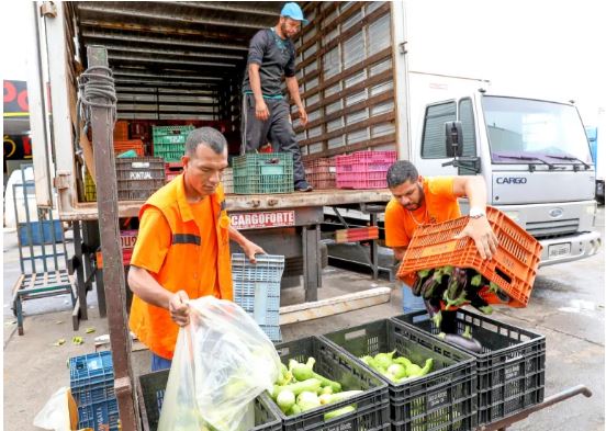 Alimentos doados pela Ceasa geram quase 640 mil refeições