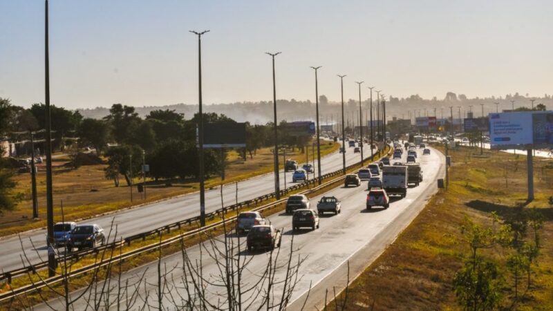 Faixas de ônibus estão provisoriamente liberadas para veículos leves