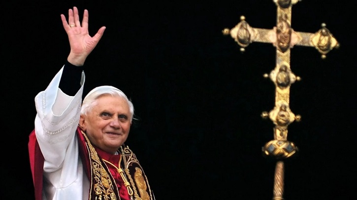 Morre, aos 95 anos, o papa emérito Bento XVI