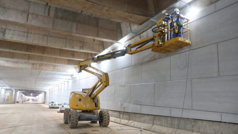 Túnel de Taguatinga: Cerca de 200 luminárias começam a ser instaladas