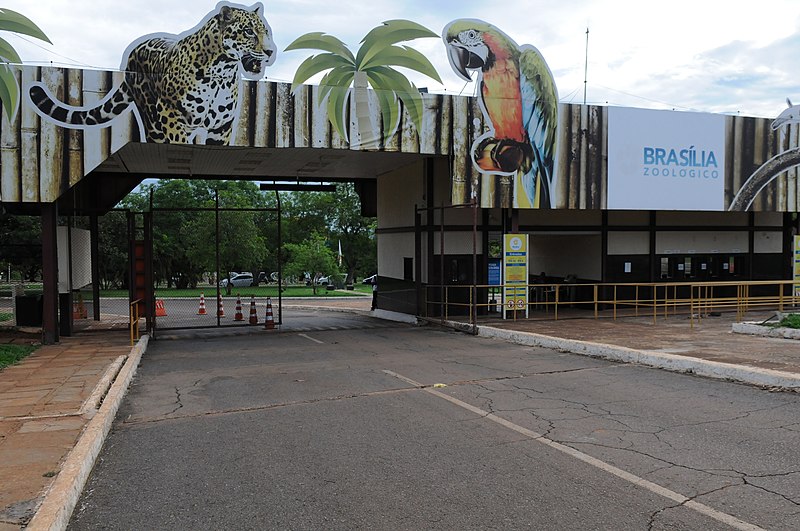 Zoológico credencia ambulantes para venda de alimentos