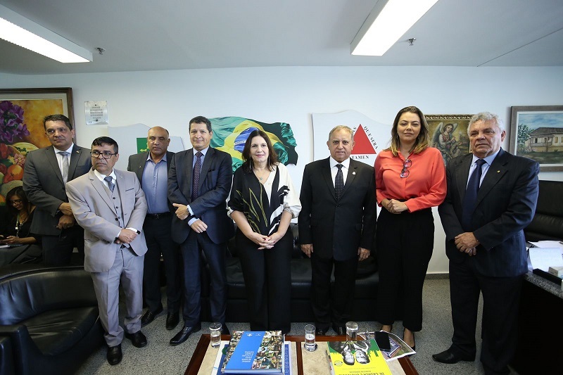 Bancada federal do DF se reúne e pede o retorno do governador Ibaneis