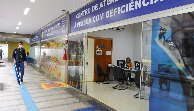 GDF realiza entrega de 80 cadeiras de rodas para beneficiários do programa Órteses e Próteses