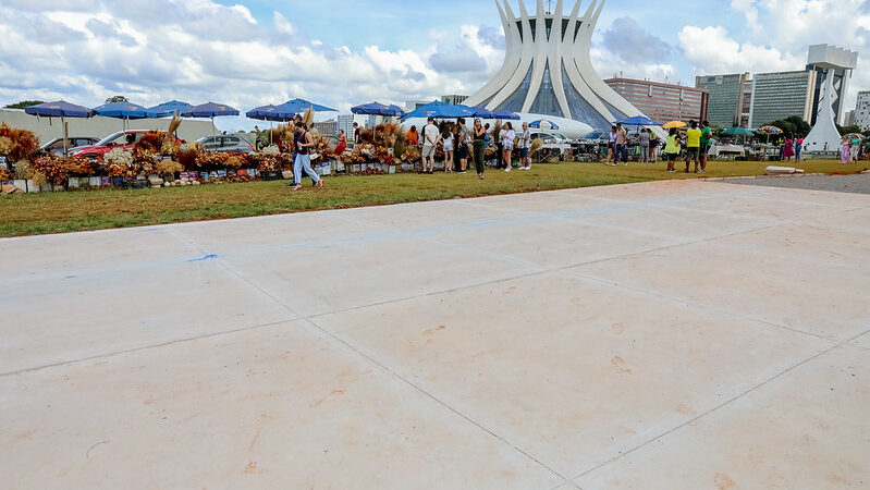 Cerca de R$ 53 milhões serão investidos para construção de calçadas em 2023 no DF