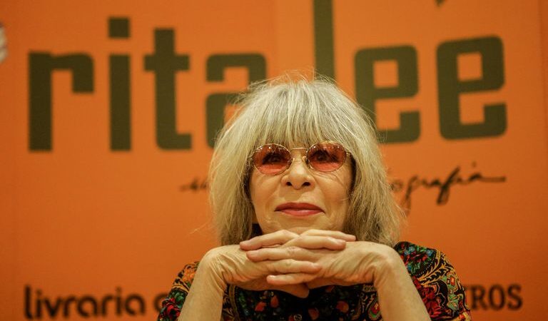 Morre, aos 75 anos, a cantora Rita Lee