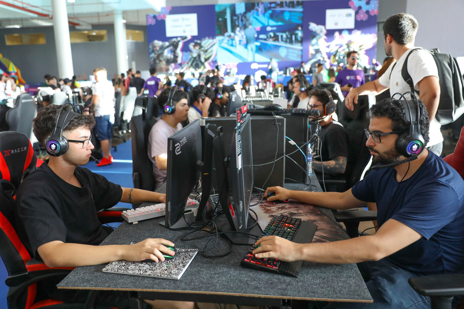 1º dia do Brasília Game Festival reúne campeonatos, fantasias e tecnologia