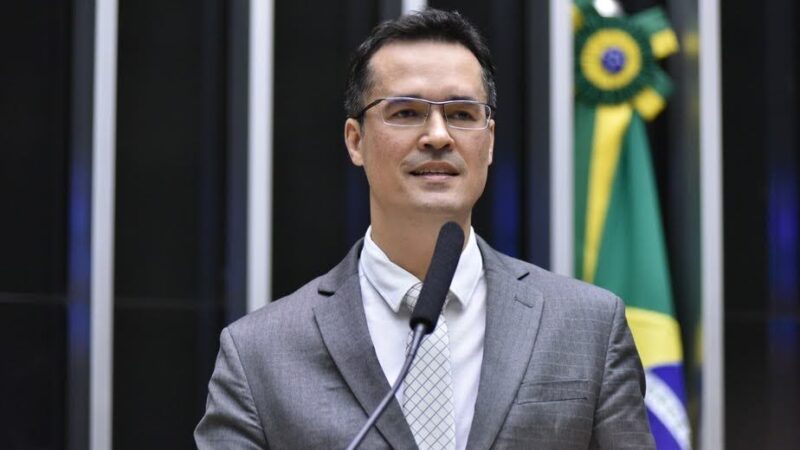 TSE cassa mandato do deputado Deltan Dallagnol