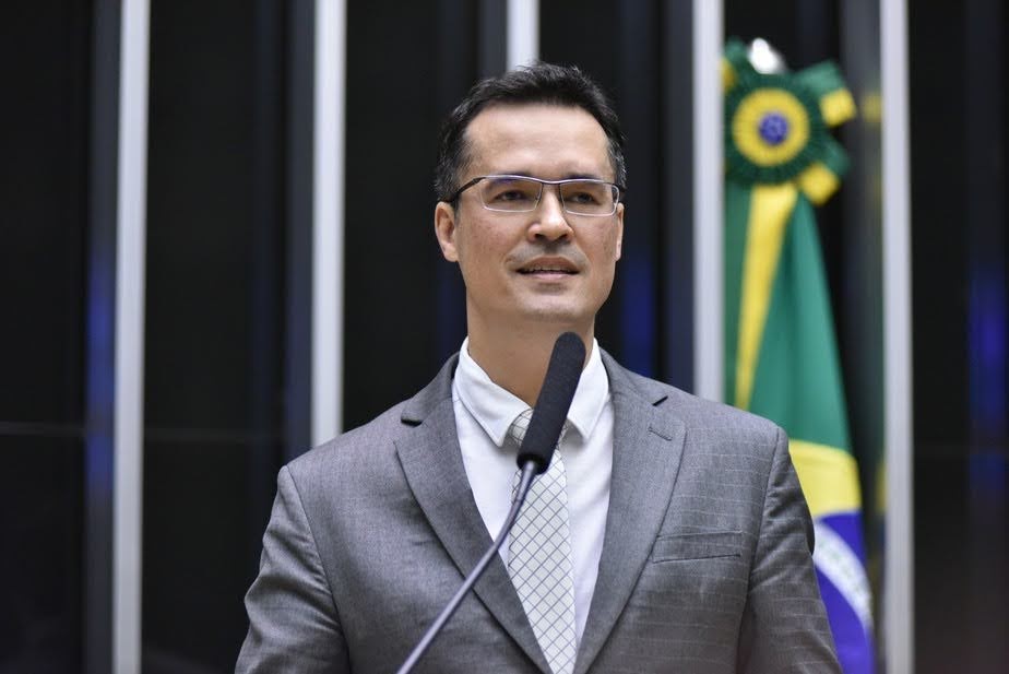 TSE cassa mandato do deputado Deltan Dallagnol