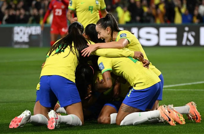 Brasil goleia o Panamá na Copa do Mundo feminina.