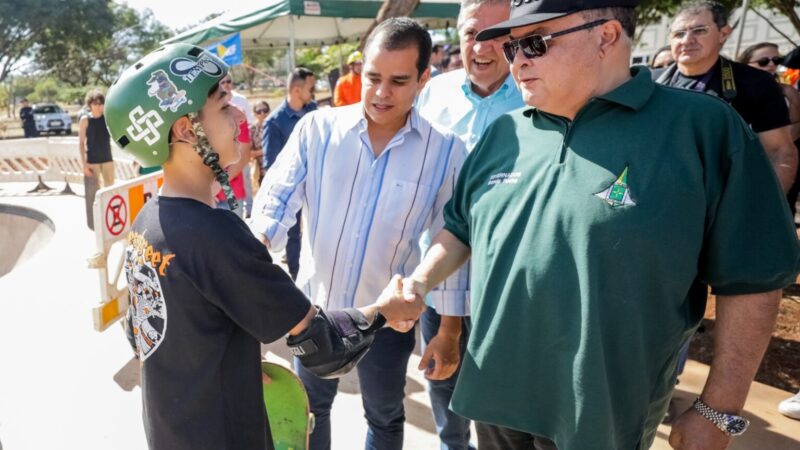 Primeira pista profissional de skate park do DF é inaugurada na Octogonal