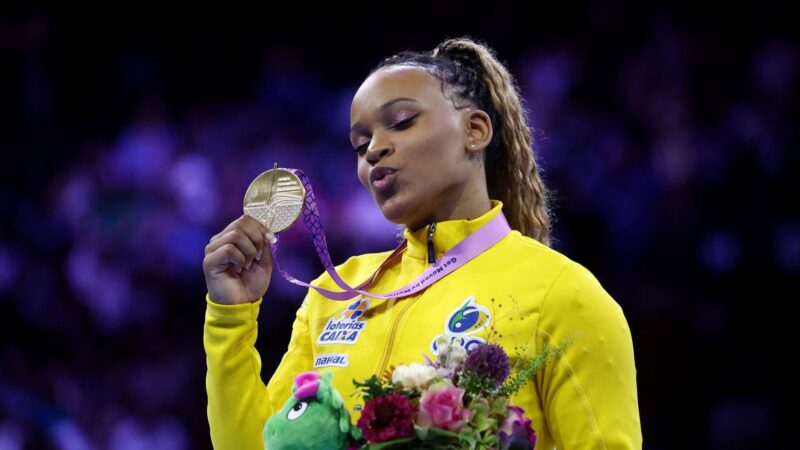 Ginasta Rebeca Andrade é bicampeã mundial do salto na Bélgica