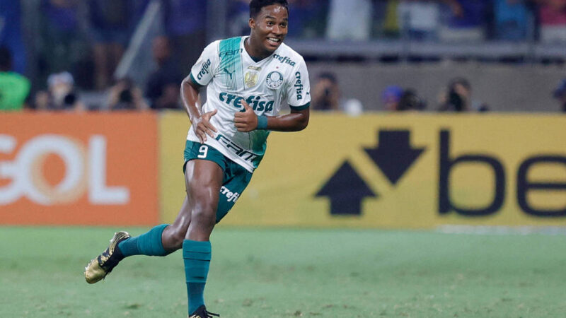 Endrick comanda maior virada do Brasileiro e leva Palmeiras ao título