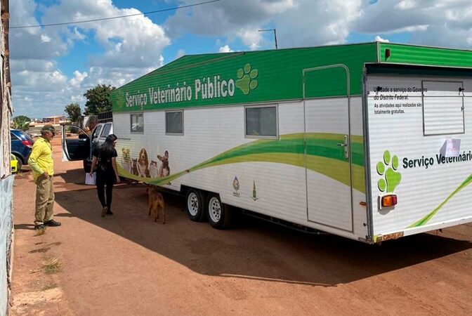 Recanto das Emas recebe Hospital Veterinário Móvel para atendimento básico de pets