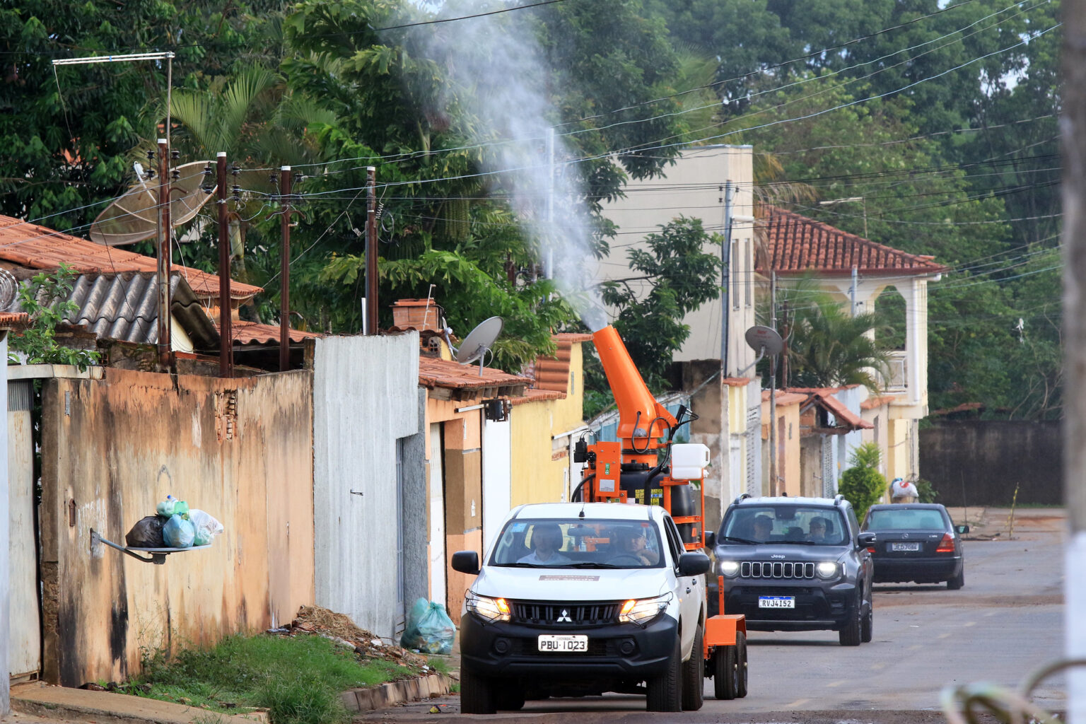 Ceilândia, Brazlândia e mais nove cidades recebem fumacê nesta semana