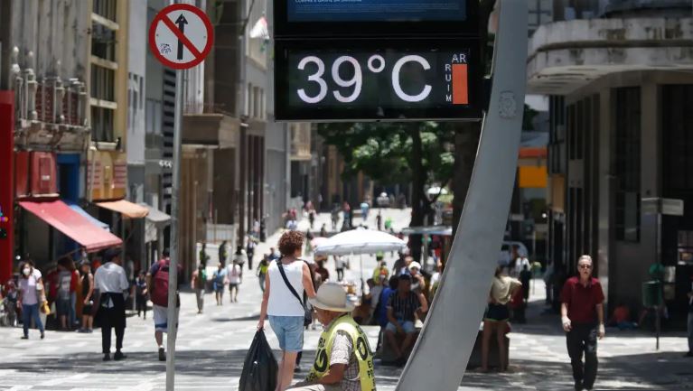 Janeiro foi mês mais quente já registrado no mundo, afirmam cientistas