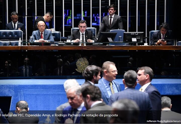 Senado aprova texto-base da reforma tributária