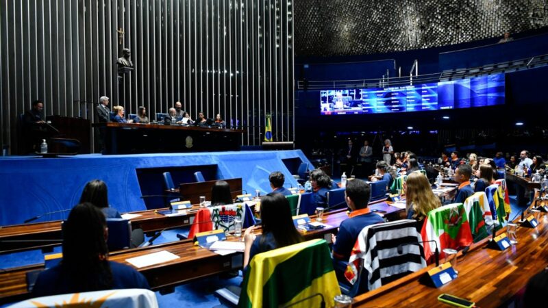 Inscrições para o Programa Jovem Senador vão até final de abril