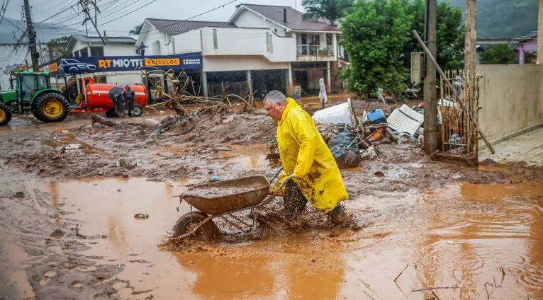 Parte da tragédia no Rio Grande do Sul foi causada por ação humana