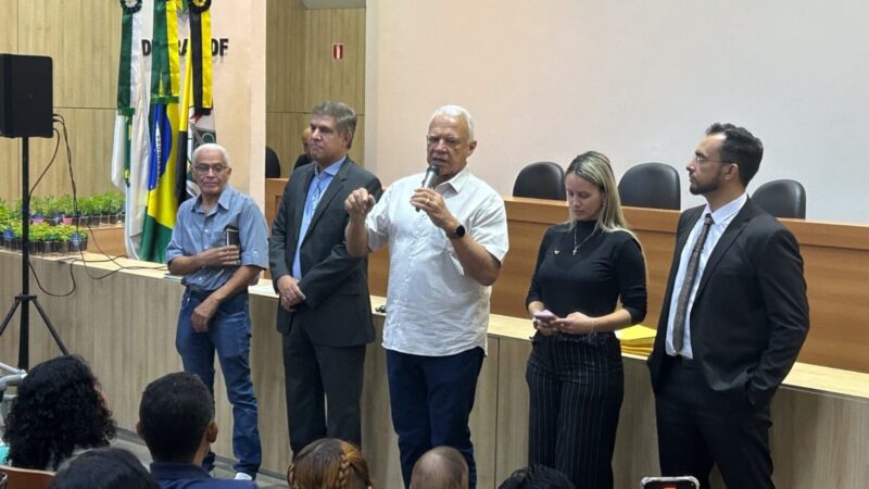 Feirantes da Torre de TV e do Shopping Popular do Gama são autorizados a usar bancas