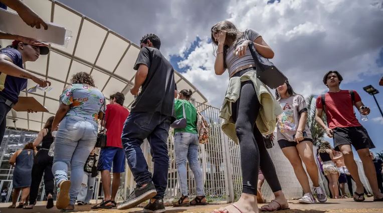 Provas do Enem 2024 serão em 3 e 10 de novembro; confira o cronograma