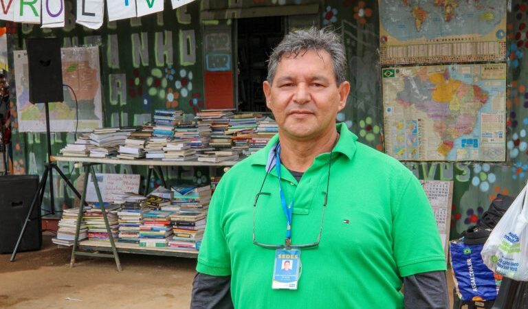 Centro Pop Brasília promove incentivo à leitura entre pessoas em situação de rua