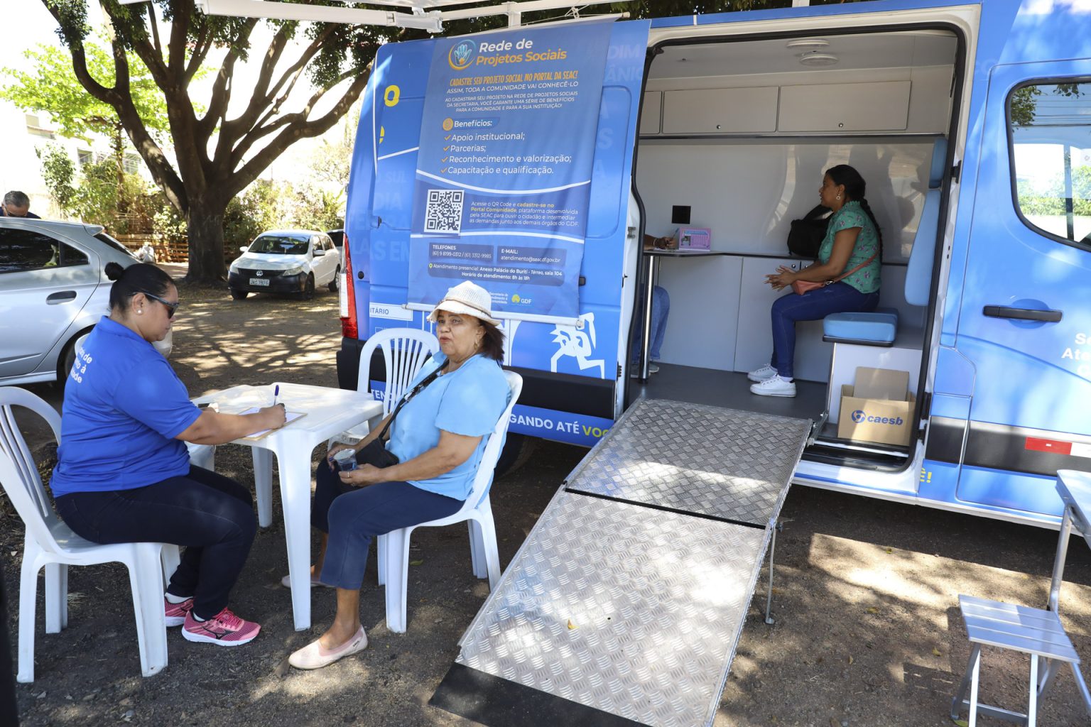 Projeto Atendimento em Movimento acolhe mais de 600 pessoas em um mês e meio