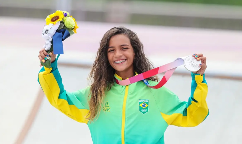 Com virada sensacional, Rayssa Leal é bicampeã mundial de skate street