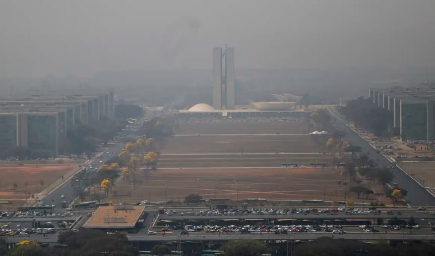 Poluição do ar em Brasília cresceu 350 vezes durante incêndio