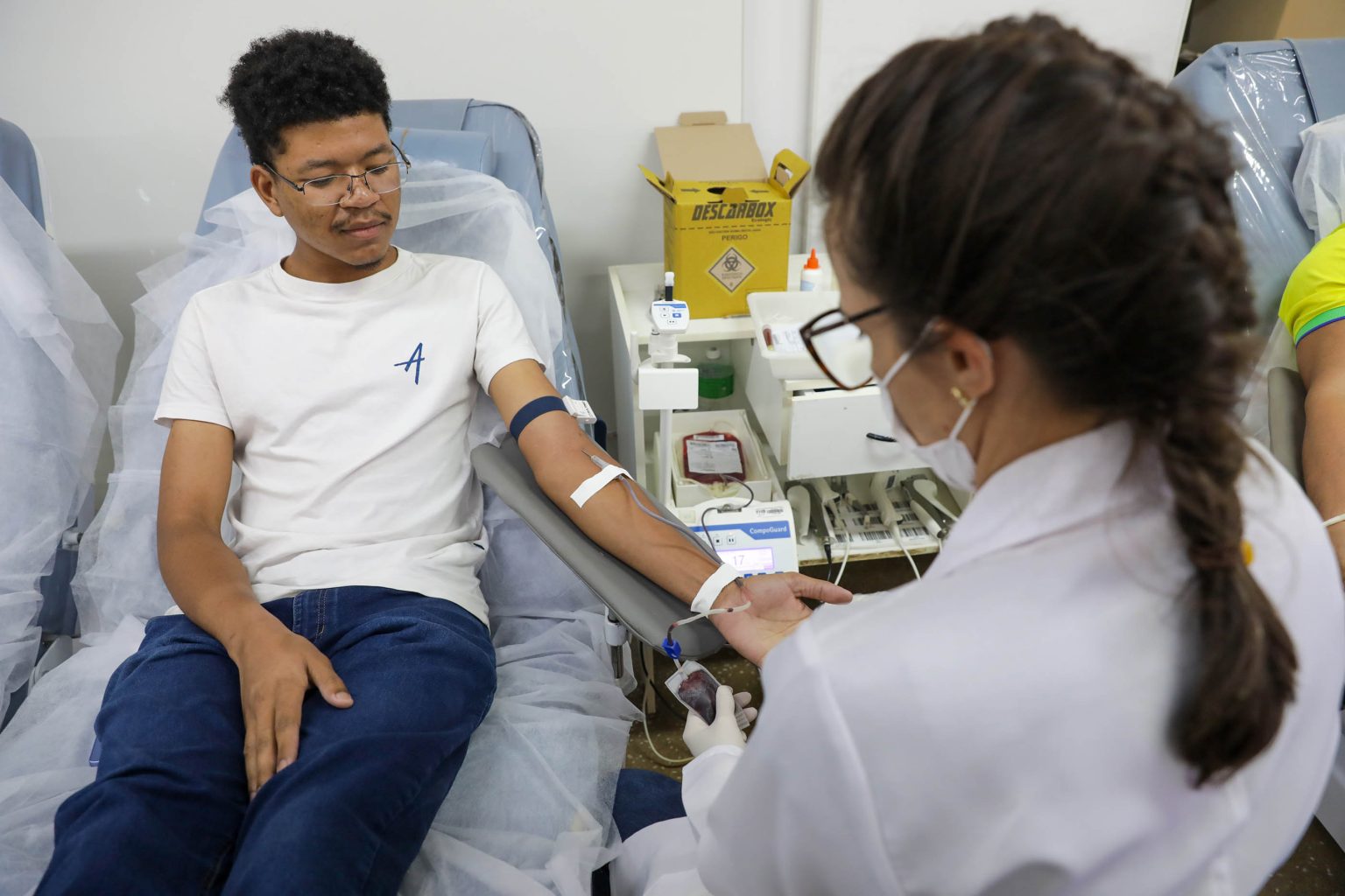 Hemocentro reforça pedido por doação de sangue, em mês com muitos feriados