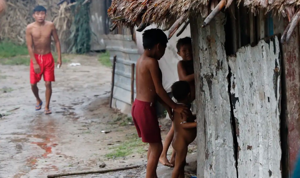 Analfabetismo atinge um em cada cinco residentes de terras indígenas